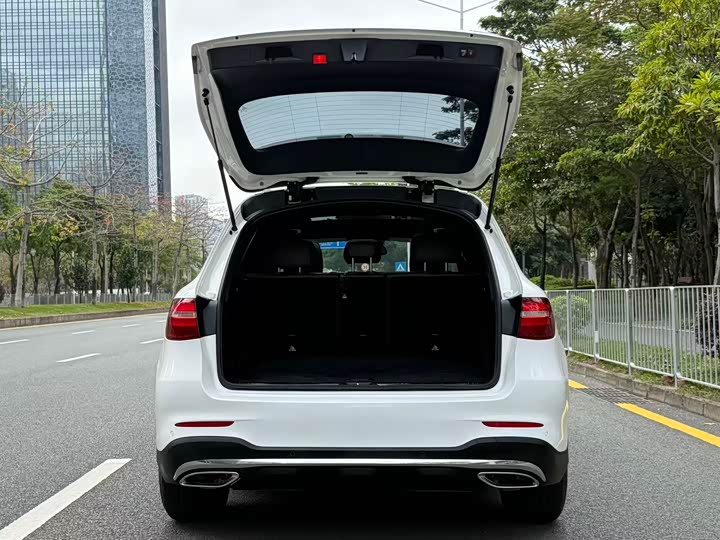 Mercedes-Benz GLC 2018 GLC 260 4 MATIC Luxury — фото 17