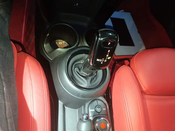 MINI Hatch — фото 10