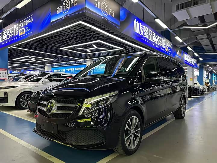 Mercedes-Benz V-Class 2021 V 260 — фото 1