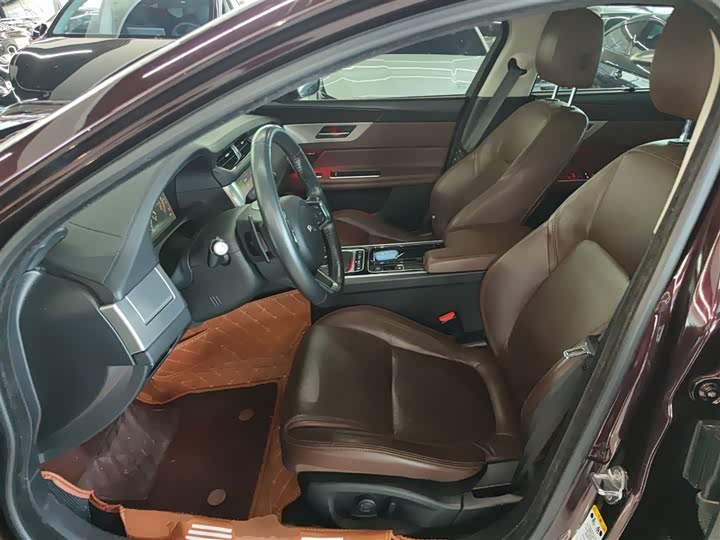 Jaguar XFL 2020 XFL 2.0 T P 250 2 WD — фото 11