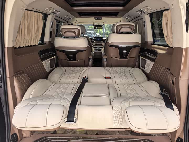 Mercedes-Benz V-Class 2021 V 260 — фото 8