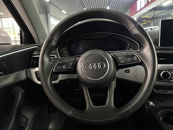 Audi A4L 2018 30 40 TFSI — фото 12