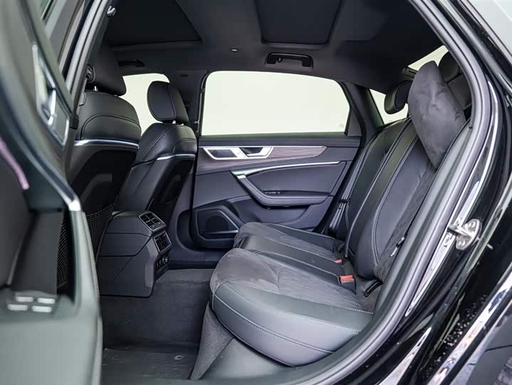 Audi A6L 2023 55 TFSI quattro — фото 12