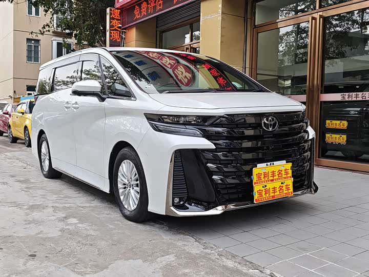 Toyota Vellfire — фото 3