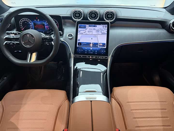 Mercedes-Benz GLC 2024 GLC 260 L 4 MATIC Luxury 5 — фото 7