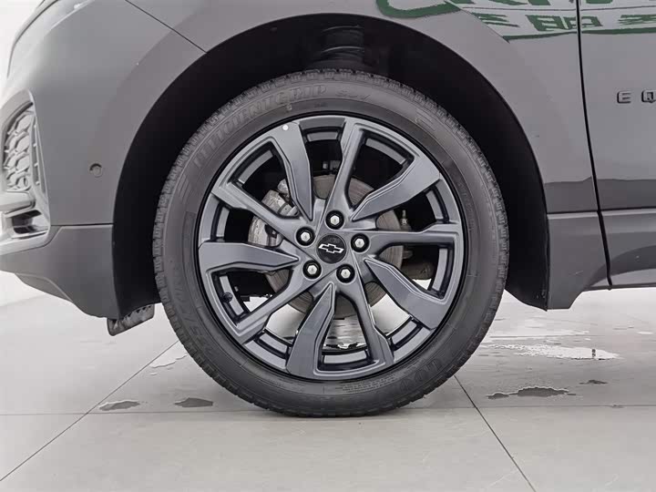 Chevrolet Equinox — фото 17