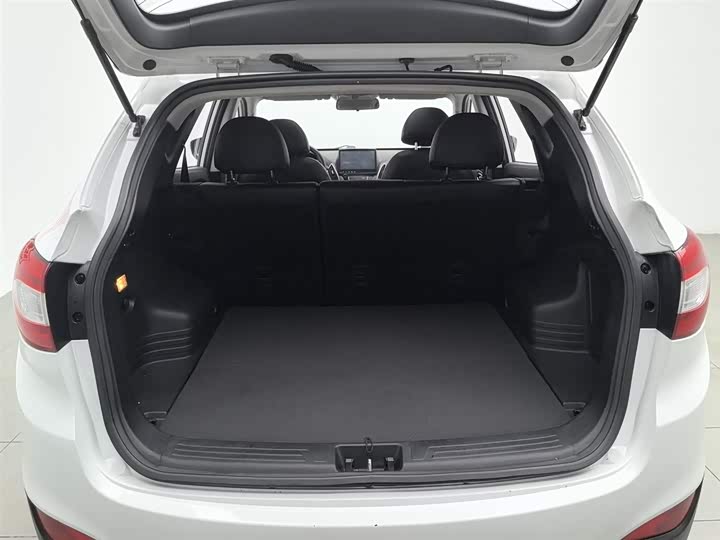 BAIC Hyundaiix 2015 2.0 L AT 2 WD V — фото 16