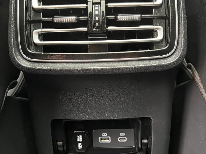 Hongqi HS5 2023 2.0 T Pro — фото 21