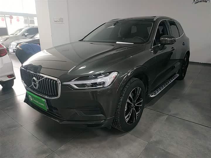 Volvo XC60 2019 T 5 4 WD VI — фото 1