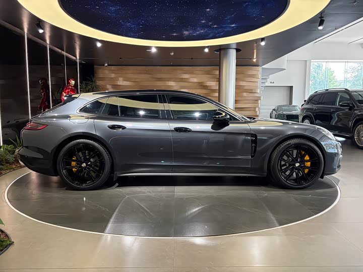 Porsche Panamera 2017 Panamera 4 Sport Turismo 3.0 T — фото 4