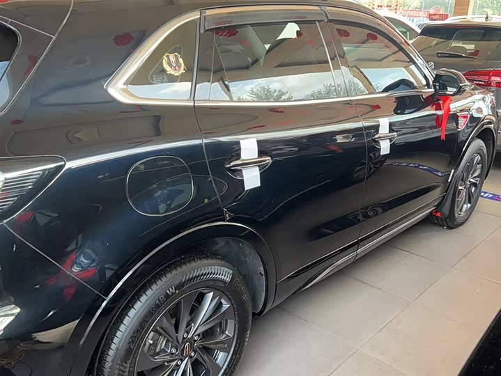 Hongqi HS5 2023 2.0 T Pro — фото 10