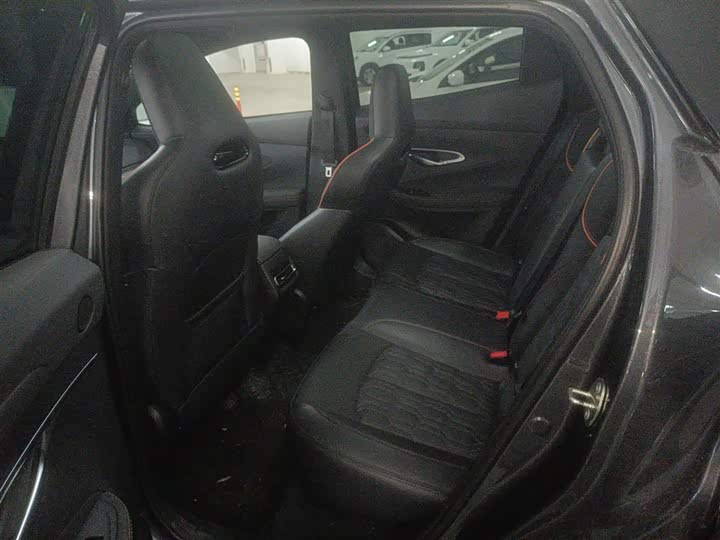 Changan UNI-T 2022 1.5 T Premium — фото 17