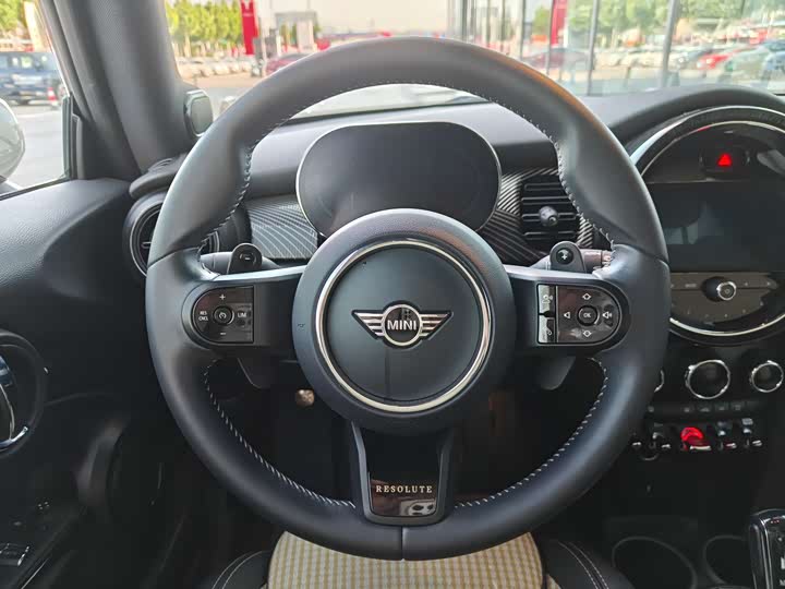 MINI Hatch — фото 12