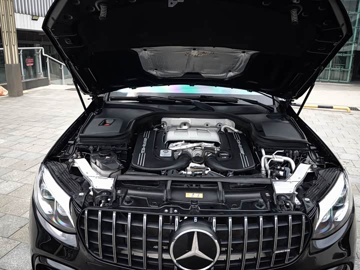 Mercedes-Benz GLC 2018 AMG GLC 63 4 MATIC+ — фото 11