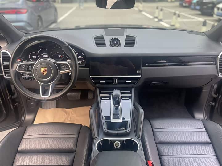Porsche Cayenne 2019 Cayenne 3.0 T — фото 6