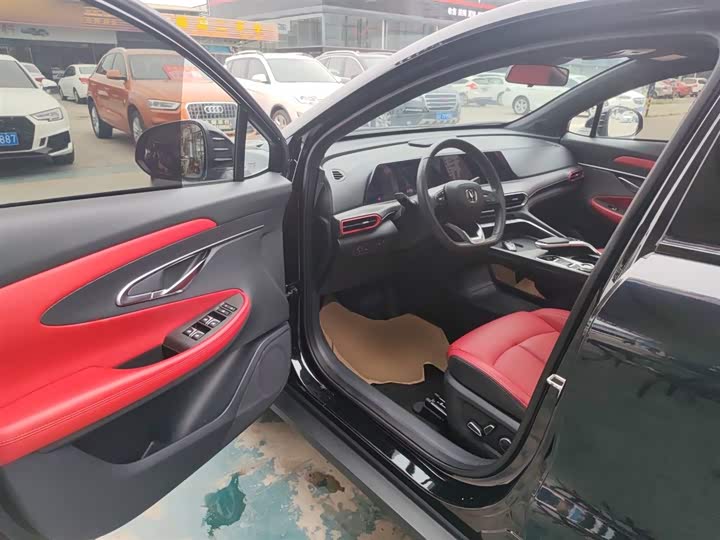 Changan UNI-T 2020 1.5 T Flagship — фото 16
