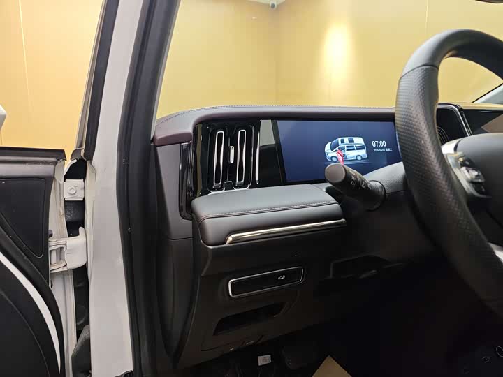 Trumpchi M8 2024 400 T — фото 11