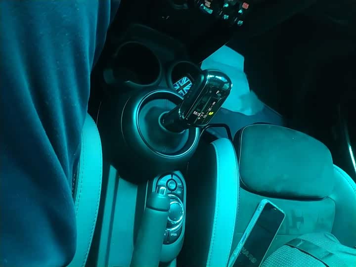 MINI Hatch — фото 12