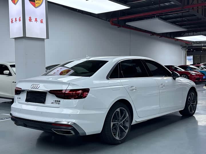 Audi A4L 40 TFSI стиль-динамик — фото 16