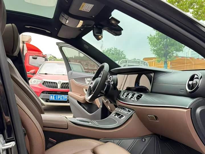 Mercedes-Benz E-Class E 260 L — фото 7