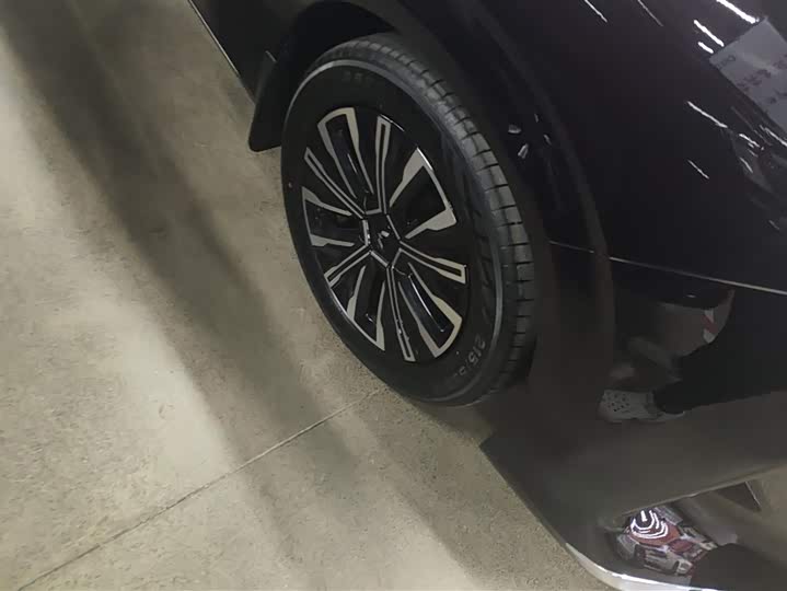 Wuling 730 2025 1.5 T CVT Elite — фото 6