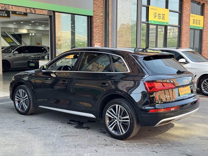 Audi Q5L 40 TFSI базовая — фото 6