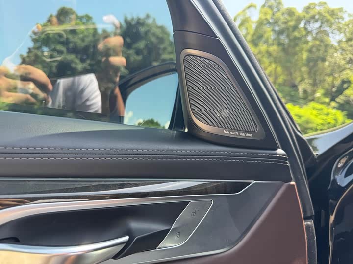 BMW 7 Series 730Li люкс — фото 6