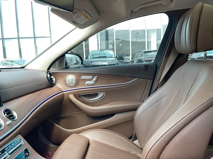 Mercedes-Benz E-Class E 300 L стиль — фото 4
