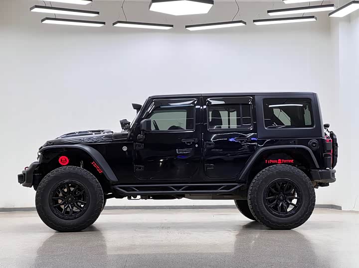 Jeep Wrangler — фото 4