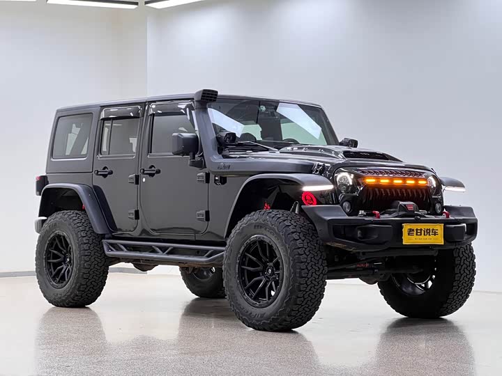 Jeep Wrangler — фото 3