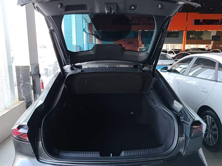 Changan UNI-V 2023 1.5 T Premium — фото 19