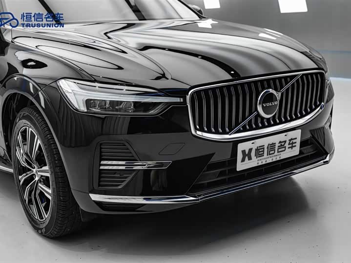 Volvo XC60 2022 B 5 4 WD — фото 9