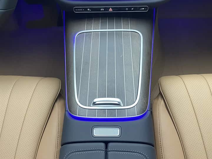 Mercedes-Benz E-Class 2026 E 300 L Luxury — фото 22