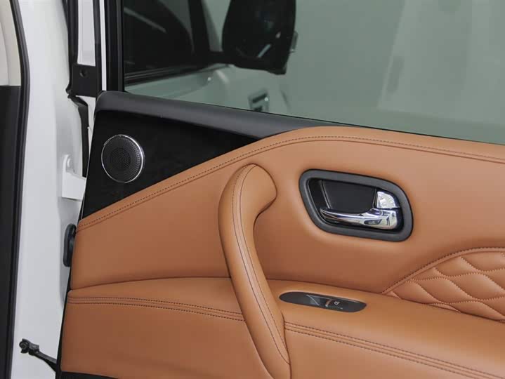 Infiniti QX80 2019 5.6 L Pro — фото 19