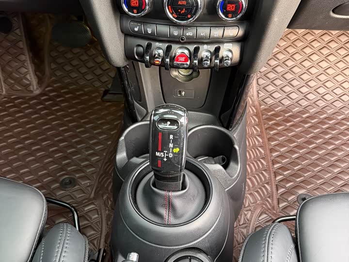 MINI Hatch — фото 10