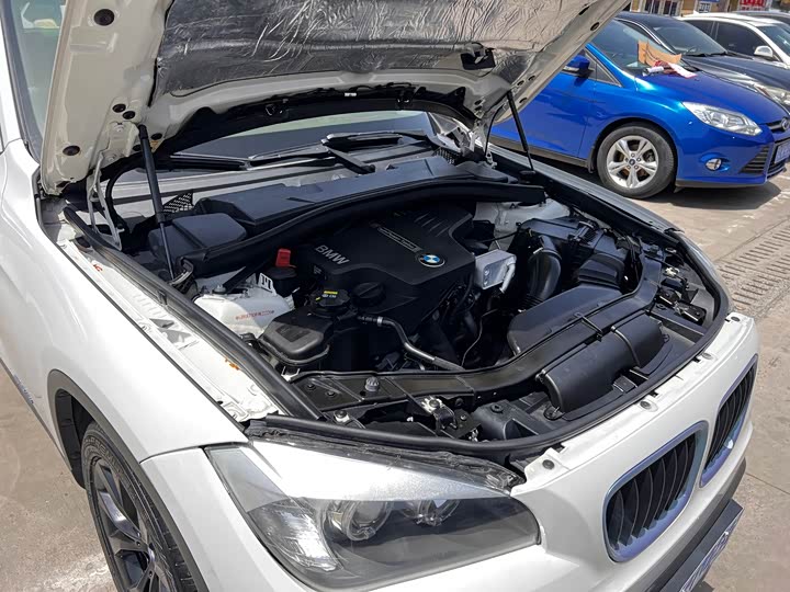 BMW X1 2015 s Drive 18i — фото 25