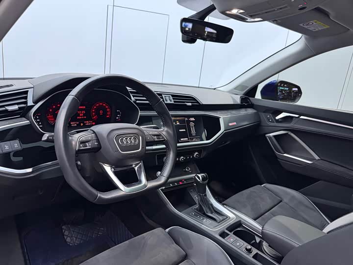 Audi Q3 2019 40 TFSI — фото 8