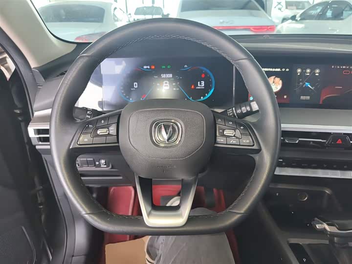 Changan CS35 PLUS 2022 NE 1.4 T DCTLuxury — фото 11