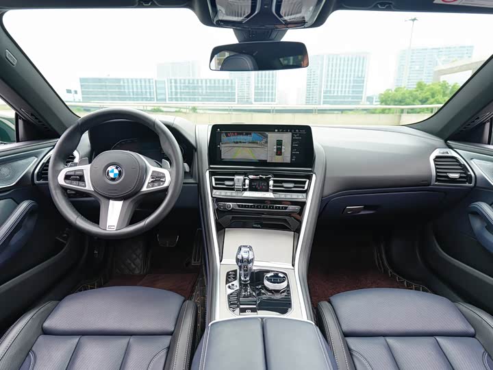 BMW 8-Series 2022 840i x Drive M — фото 10