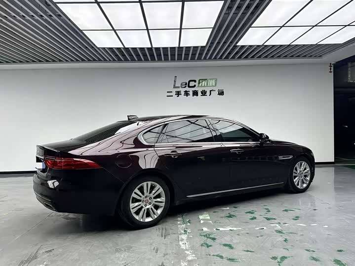 Jaguar XFL 2018 XFL 2.0 T 250 PS — фото 4