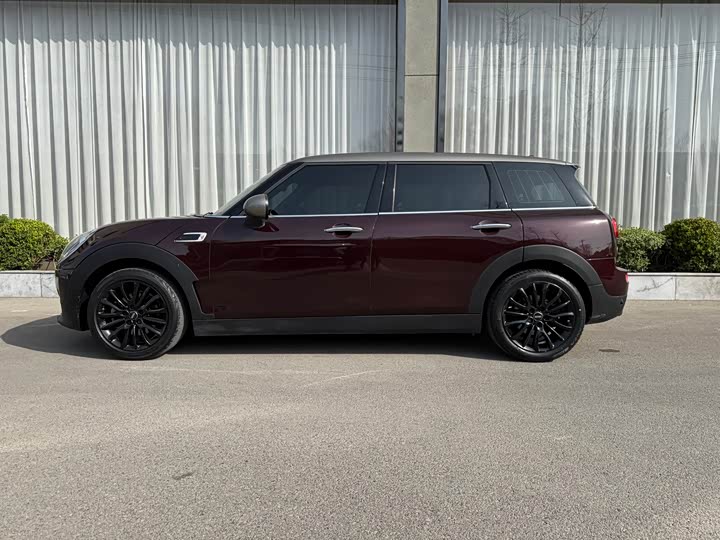 MINI Clubman — фото 3