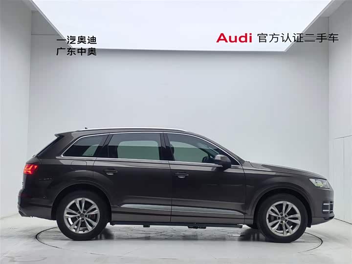 Audi Q7 2018 40 TFSI Comfort — фото 3