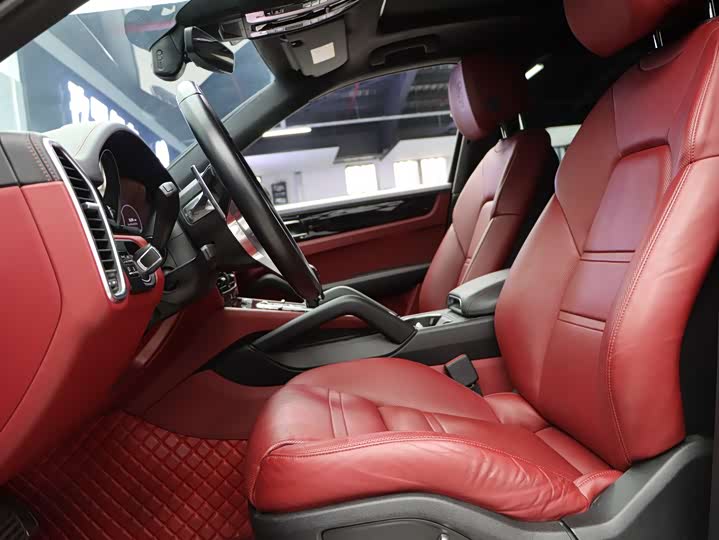 Porsche Cayenne 2018 Cayenne S 2.9 T — фото 20
