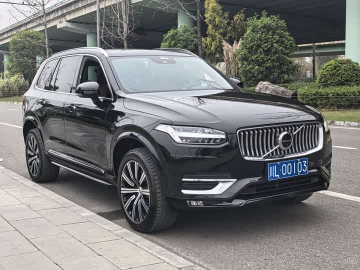 Volvo XC90 2021 B 6 7 — фото 3