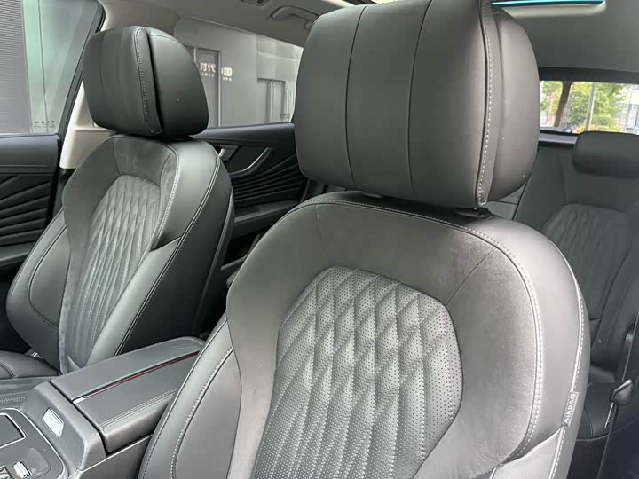Hongqi HS5 2023 2.0 T Pro — фото 16