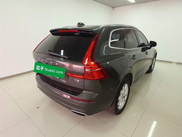 Volvo XC60 2019 T 5 4 WD VI — фото 5
