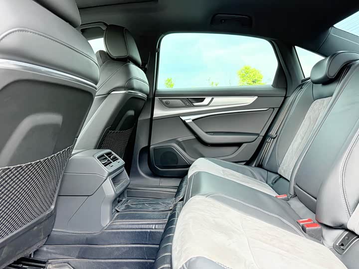 Audi A6L 40 TFSI люкс-динамик — фото 10