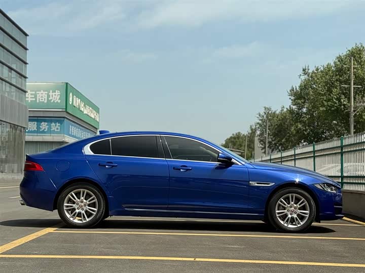 Jaguar XEL 2018 2.0 T 200 PS — фото 7