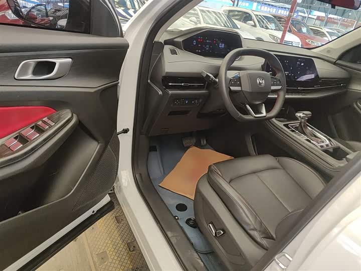 Changan CS55 PLUS 2022 1.5 T DCTLuxury — фото 16