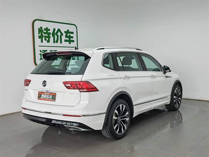 Volkswagen Tiguan L — фото 2